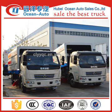 dongfeng 4*2 light highway sweeper truck in floor sweeper